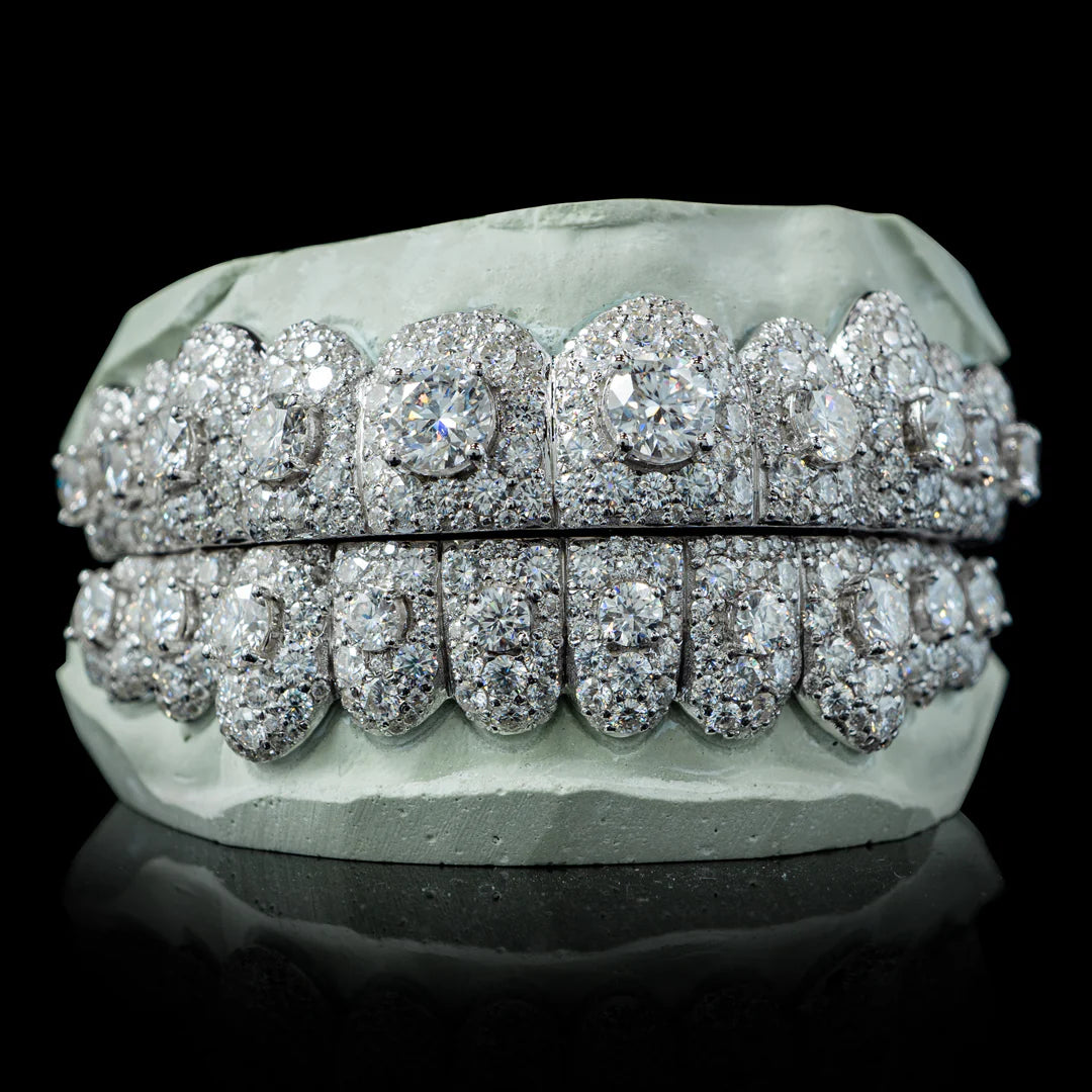 .925 Silver-Bust down honey ๐ฏ moon big vvs qaulity mossinite diamonds ๐ 8 Top & Bottom(Special)๐ฅถ