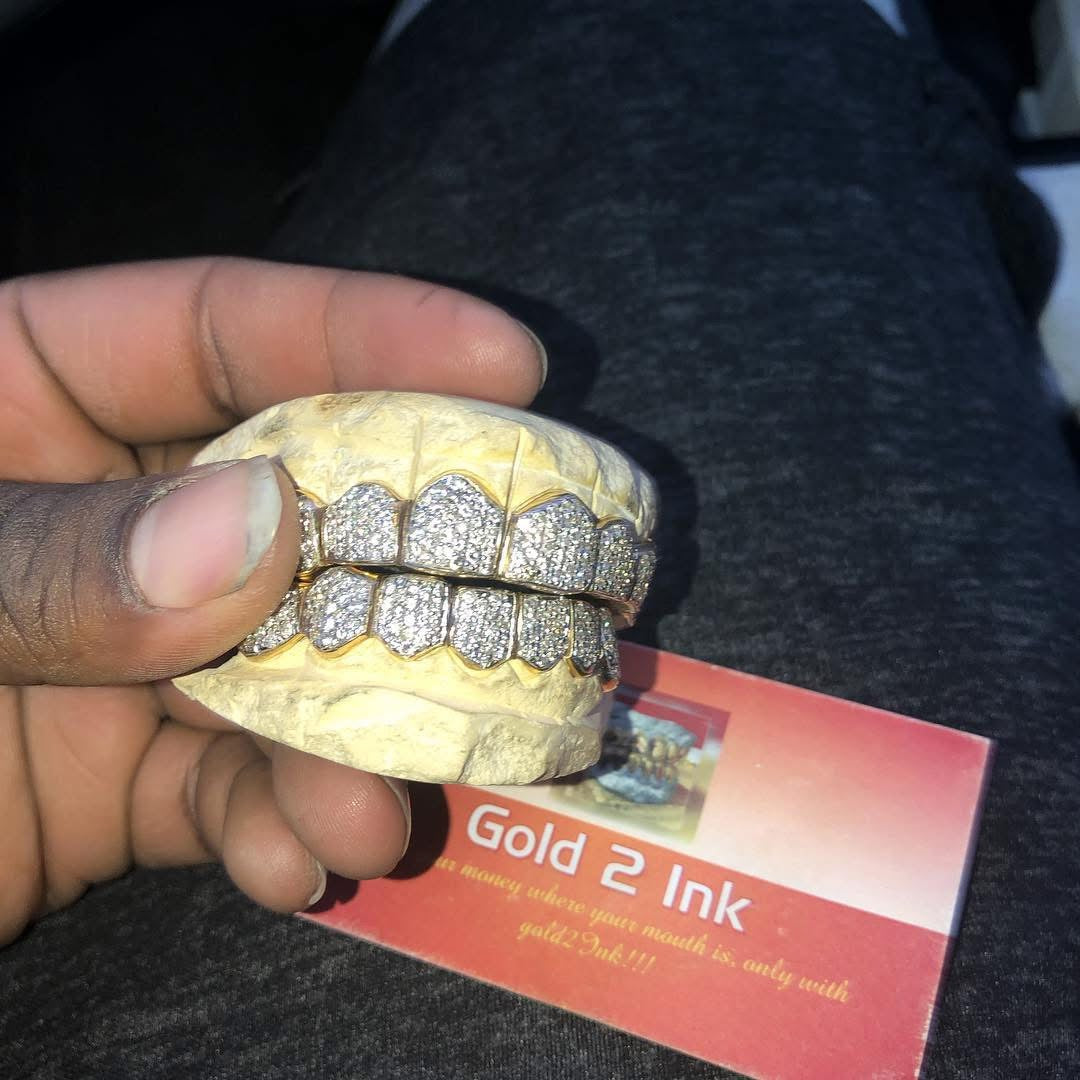 S.I. Diamond Grillz 10k (COMPLETLY BUSTDOWN) hand set