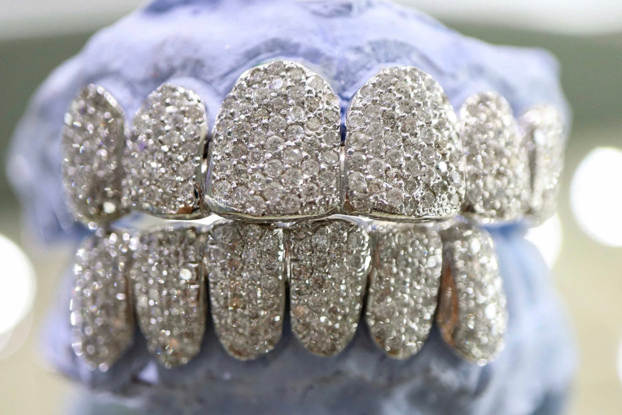 S.I. Diamond Grillz 10k (COMPLETLY BUSTDOWN) hand set