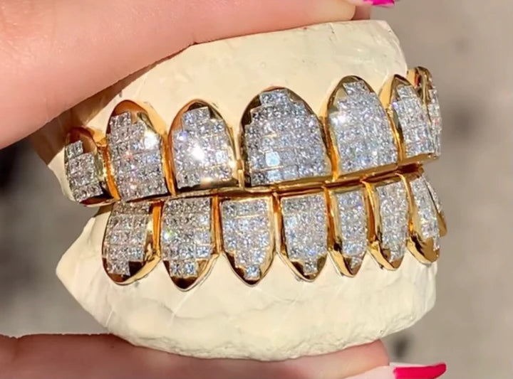 Custom VS1 Clarity Invisible Set Princess Cut Diamonds (pertooth)