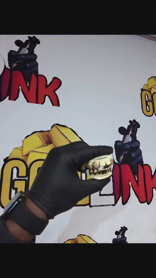 Dental gold-flooded vvs qaulity mossinite 💎 (For removable grillz use)