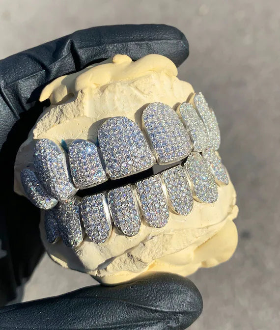 V.S. Diamond Grillz 10k (COMPLETLY BUSTDOWN) hand set